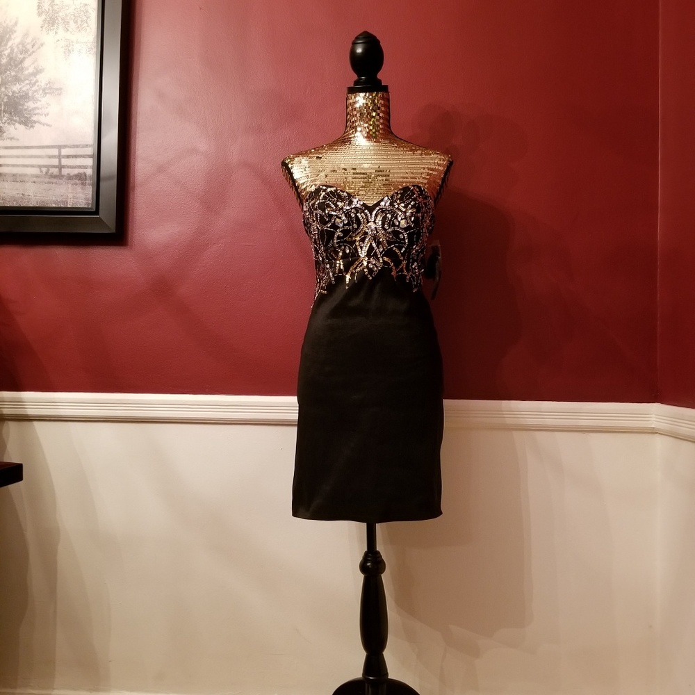 Jump Apparel Sequin & Beaded Cocktail Dress